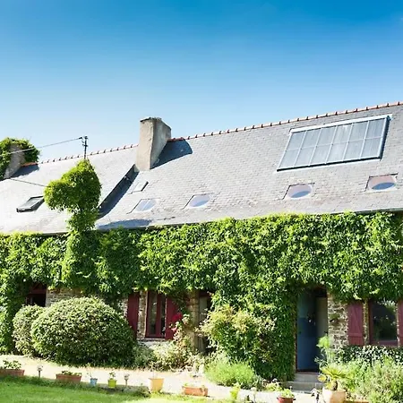 Ecologite La Riviere Holiday home *